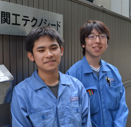 会社内説明用の2人.png